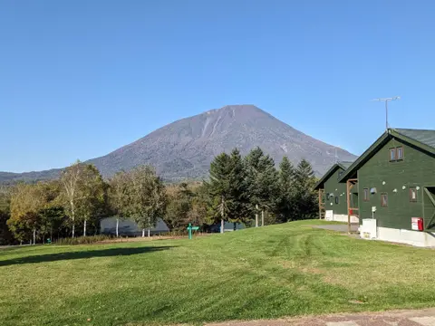 まっかり温泉から見える羊蹄山