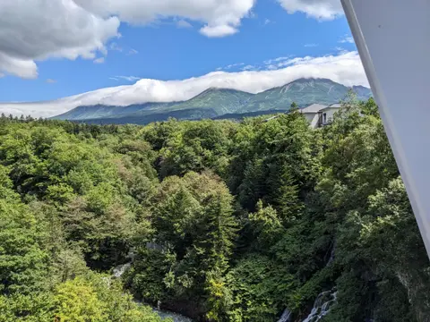 白ひげの滝 美瑛岳 十勝岳