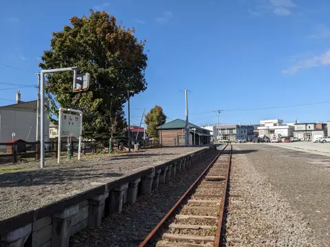 増毛駅跡 線路とホーム