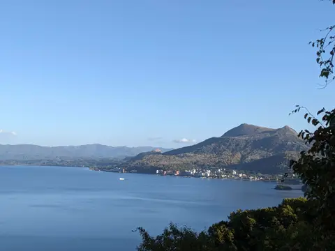 月裏展望台から見る洞爺湖温泉街