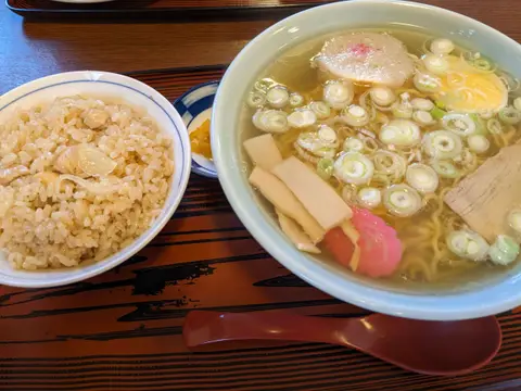 しらかば茶屋 塩ラーメンととりめしのセット