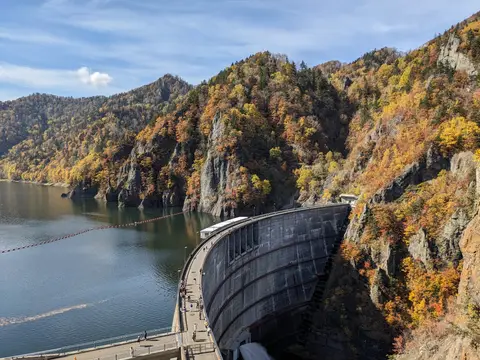 Hoheikyo Dam surrounded by autumn colors near Jozankei