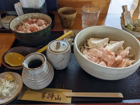 農家のそばや羊蹄山 豆腐そば（十割そば）と生わさび丼